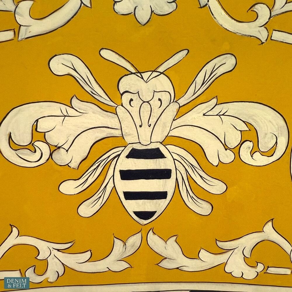 MacKenzie-Childs Spelling Bee Magazine Rack Yellow Hand-Painted Home Accent - Picture 15 of 16